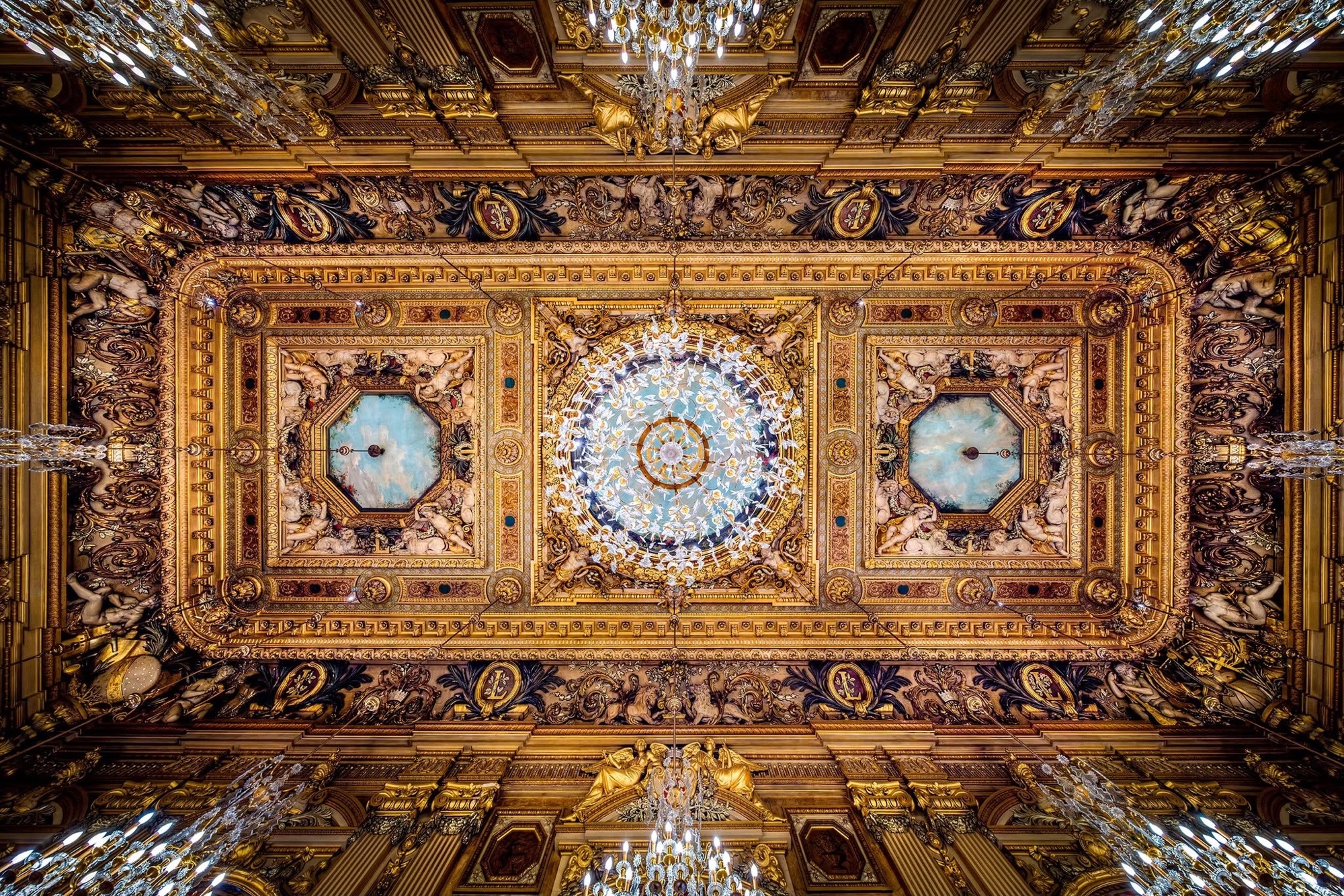 Hôtel de Ville de Lyon, gilded ceiling