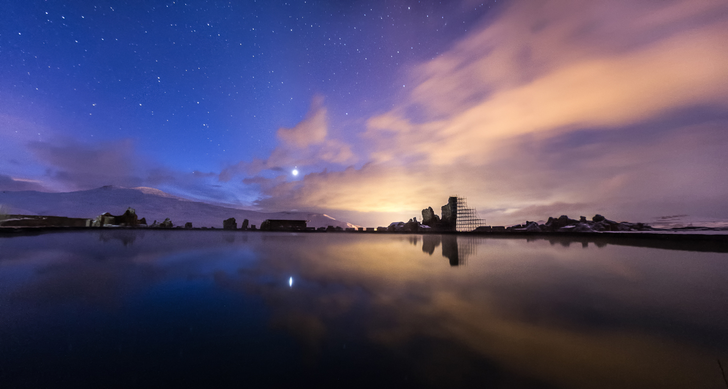 Persépolis et son reflet à l’heure bleue, 1 500 px